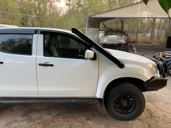 MU-X (2013- 2020 Pre Facelift) 4" Stainless Steel Snorkel Kit